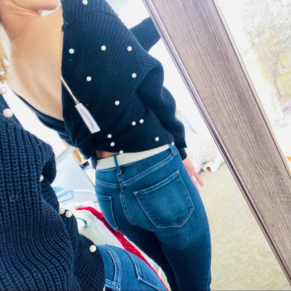Jessica Simpson knitted sweater with pearls in black color , knot on the back - Picture 1 of 6
